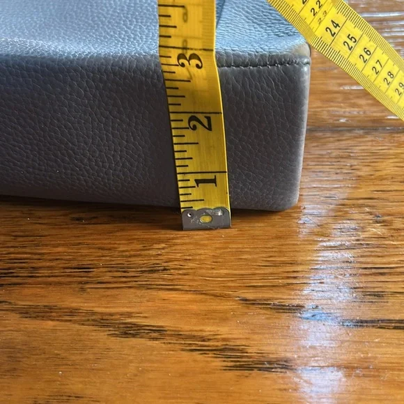 Ted Baker London Parson handbag. Gray with rosegold details. Excellent condition - Picture 13 of 16